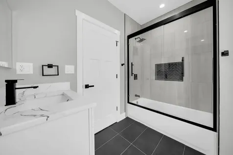 4830 West Crystal Street Chicago IL 60651