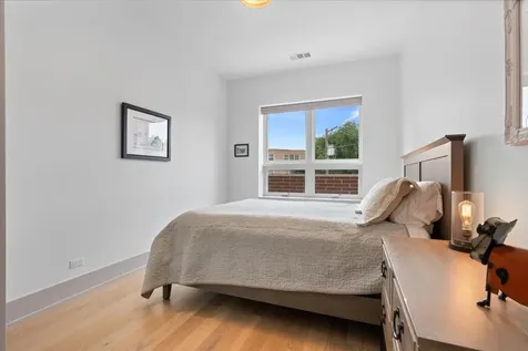 1548 West Ardmore Avenue Chicago IL 60660