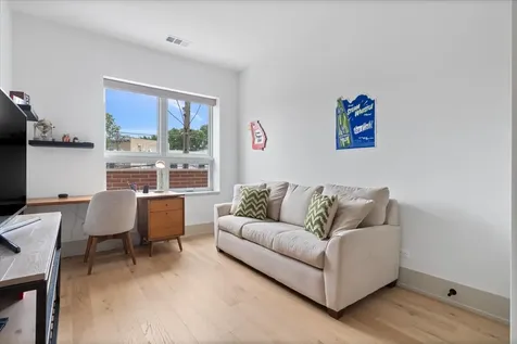 1548 West Ardmore Avenue Chicago IL 60660