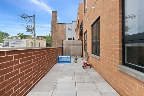 1548 West Ardmore Avenue Chicago IL 60660