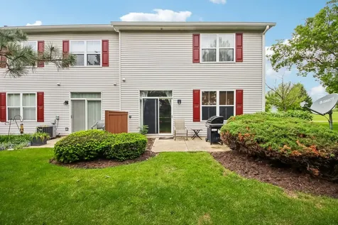 502 Heritage Court St. Charles IL 60175