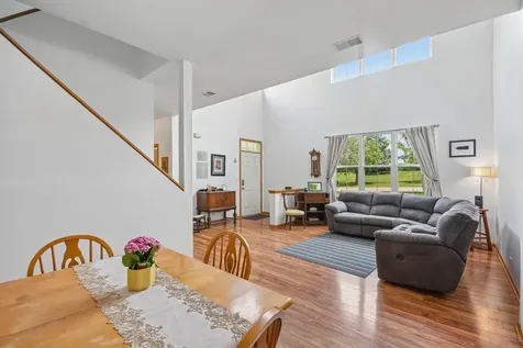 502 Heritage Court St. Charles IL 60175