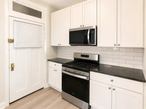 739 Hinman Avenue Evanston IL 60202