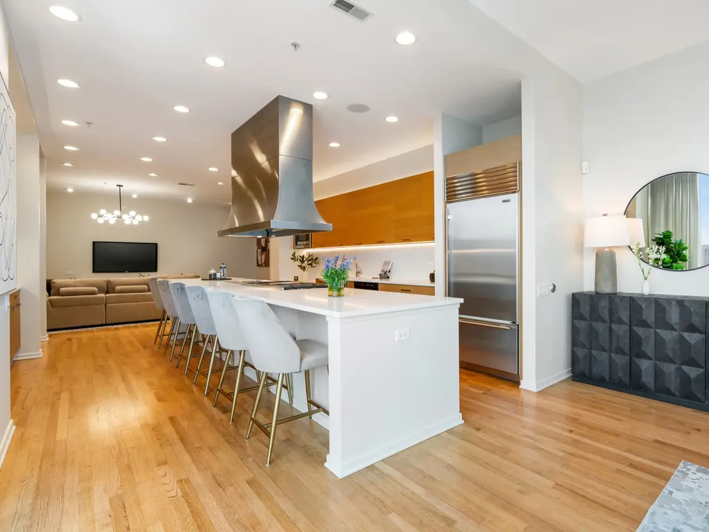 500 West Superior Street Chicago IL 60654