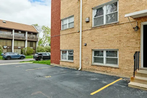 416 Laurel Avenue Des Plaines IL 60016