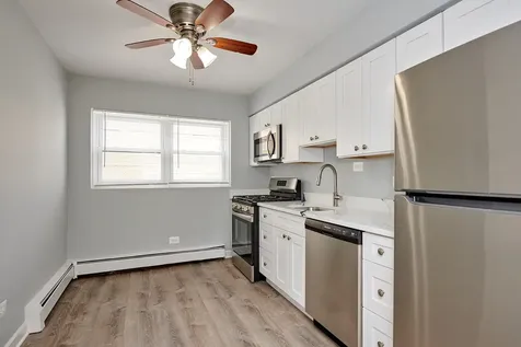 416 Laurel Avenue Des Plaines IL 60016