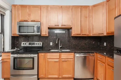941 West Windsor Avenue Chicago IL 60640