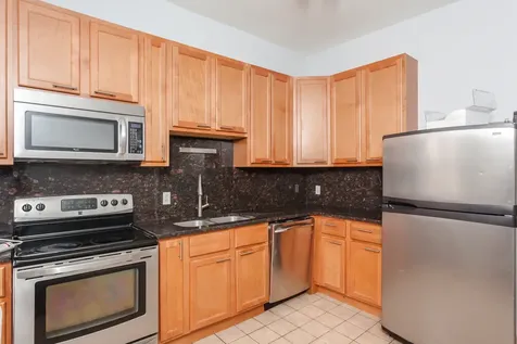941 West Windsor Avenue Chicago IL 60640
