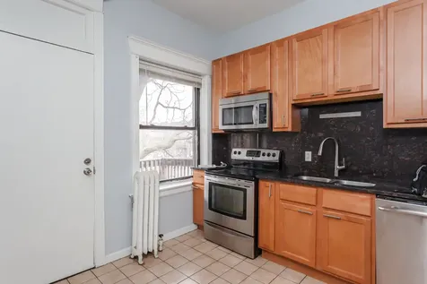 941 West Windsor Avenue Chicago IL 60640