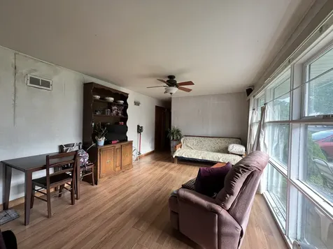 21 South Seymour Avenue Mundelein IL 60060