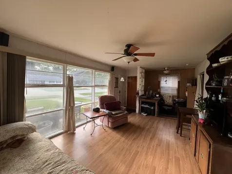 21 South Seymour Avenue Mundelein IL 60060
