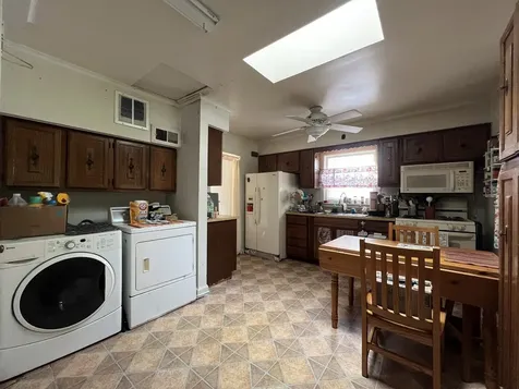 21 South Seymour Avenue Mundelein IL 60060