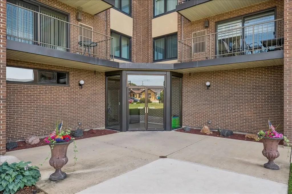 7707 West Irving Park Road Chicago IL 60634