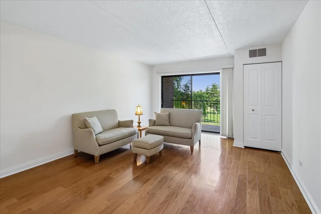 7707 West Irving Park Road Chicago IL 60634