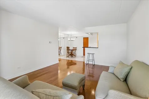 7707 West Irving Park Road Chicago IL 60634