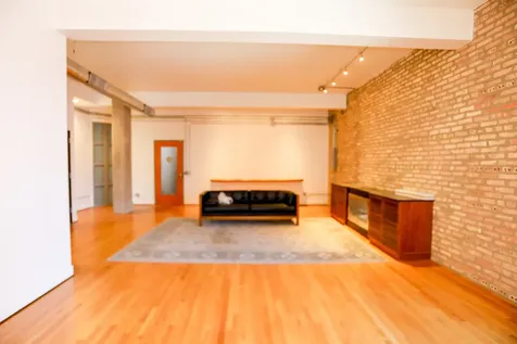 4809 North Ravenswood Avenue Chicago IL 60640