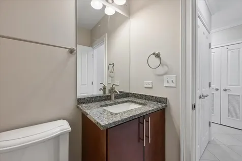 3006 West Newport Avenue Chicago IL 60618