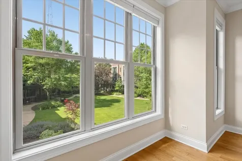 3006 West Newport Avenue Chicago IL 60618