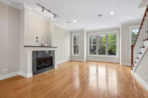 3006 West Newport Avenue Chicago IL 60618