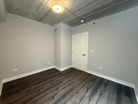 952 West Carmen Avenue Chicago IL 60640