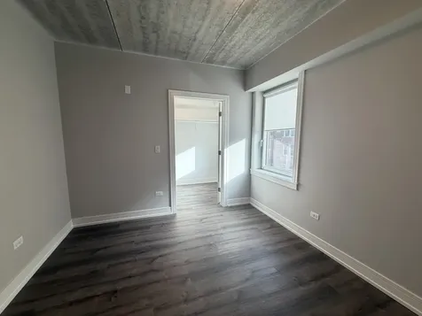 952 West Carmen Avenue Chicago IL 60640