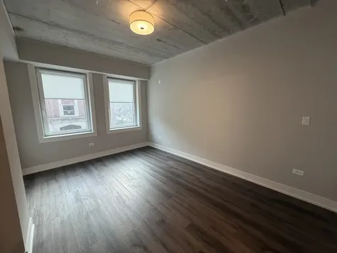 952 West Carmen Avenue Chicago IL 60640