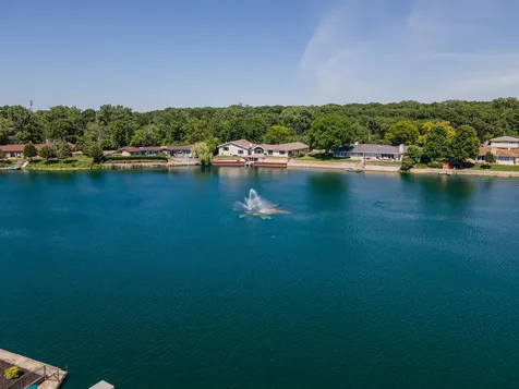 1866 Berry Lane Des Plaines IL 60018