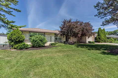 1866 Berry Lane Des Plaines IL 60018