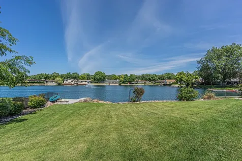 1866 Berry Lane Des Plaines IL 60018