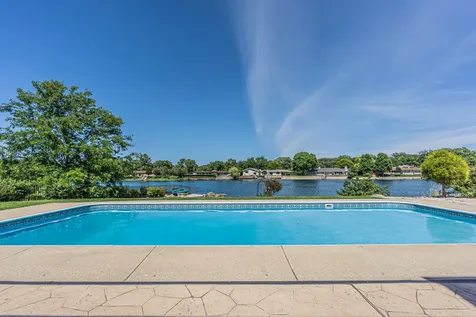 1866 Berry Lane Des Plaines IL 60018