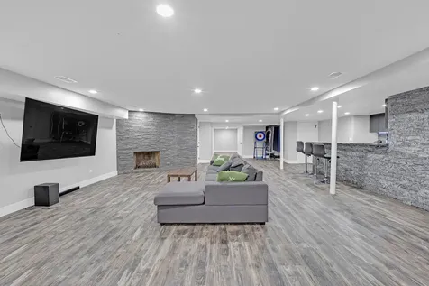 1866 Berry Lane Des Plaines IL 60018