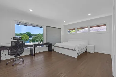 1866 Berry Lane Des Plaines IL 60018