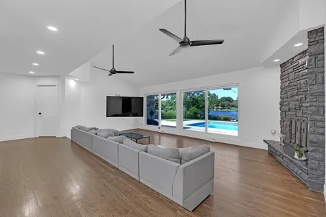 1866 Berry Lane Des Plaines IL 60018