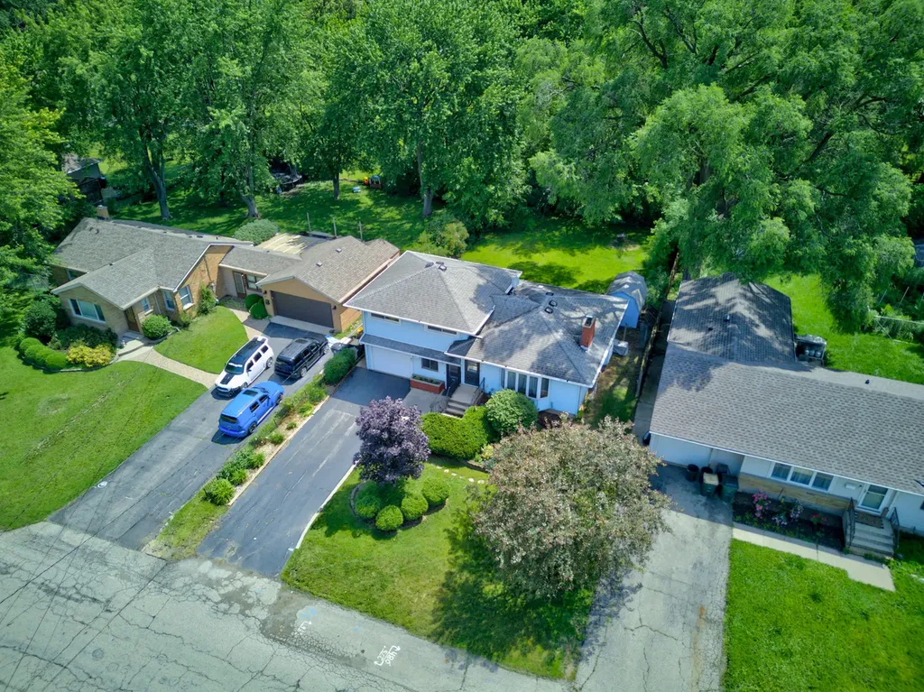 911 David Street Antioch IL 60002