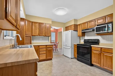 911 David Street Antioch IL 60002