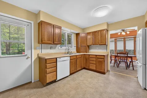 911 David Street Antioch IL 60002