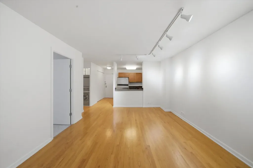 222 East Pearson Street Chicago IL 60611