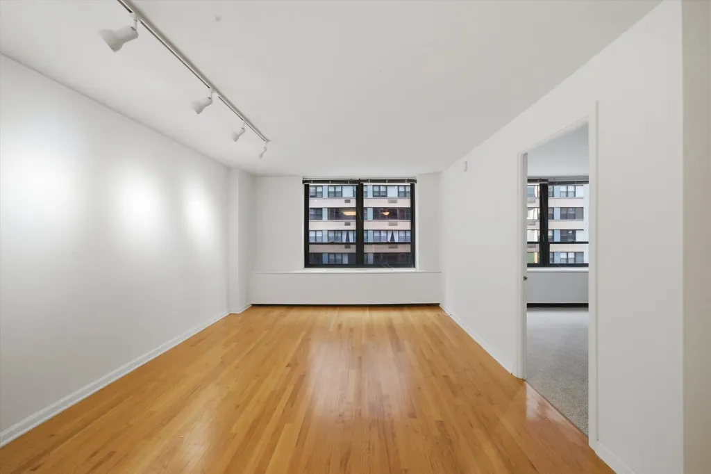 222 East Pearson Street Chicago IL 60611