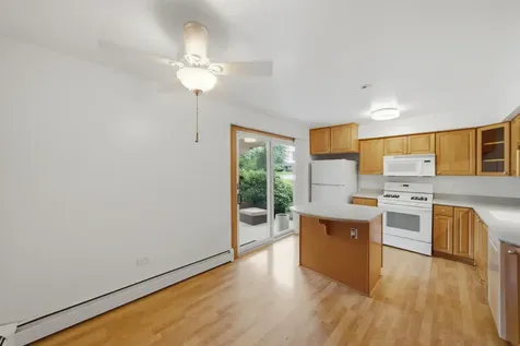 8401 West 85th Street Hickory Hills IL 60457