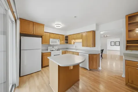 8401 West 85th Street Hickory Hills IL 60457