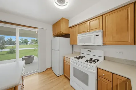 8401 West 85th Street Hickory Hills IL 60457