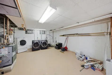 8401 West 85th Street Hickory Hills IL 60457