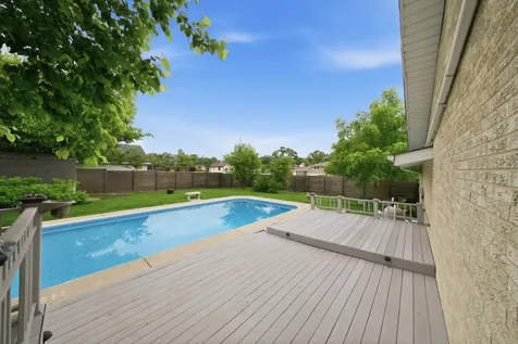 8401 West 85th Street Hickory Hills IL 60457
