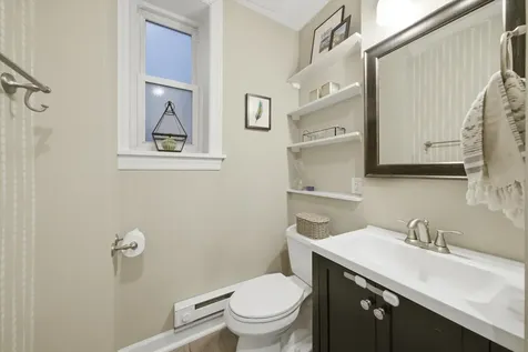 706 South Ada Street Chicago IL 60607