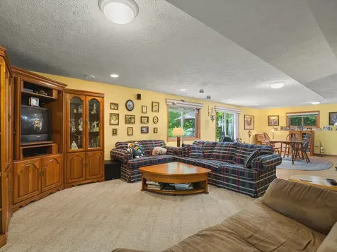 239 Rochester Road Poplar Grove IL 61065