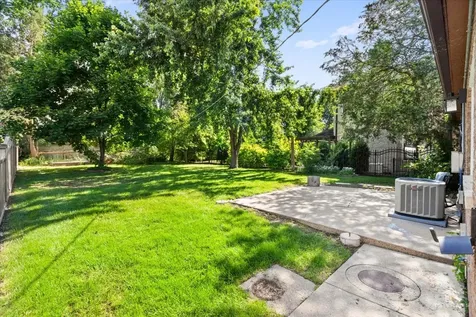 463 Longfellow Avenue Deerfield IL 60015