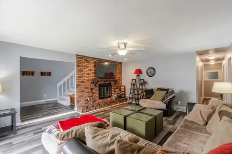 1222 South Mason Street Bloomington IL 61701