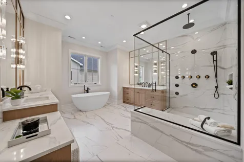 3890 Greenacre Drive Northbrook IL 60062