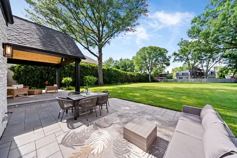 3890 Greenacre Drive Northbrook IL 60062