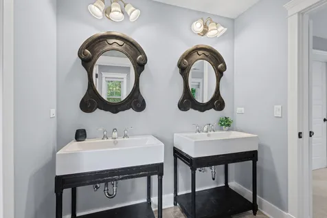 407 Lake Street Libertyville IL 60048